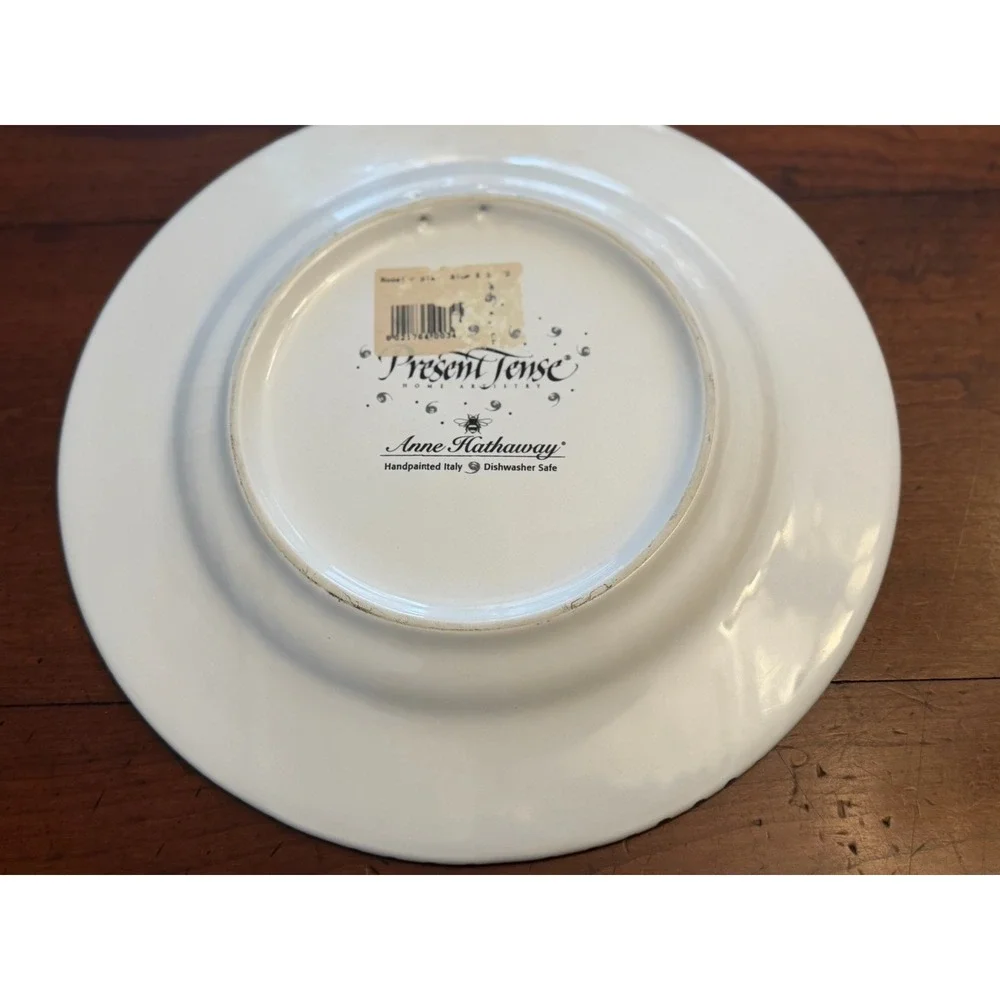 Set of 2 Present Tense Anne Hathaway Rooster Plates Black White Checker Rim - Picture 3 of 3